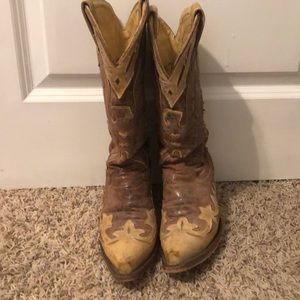 Corral cowboy boots
